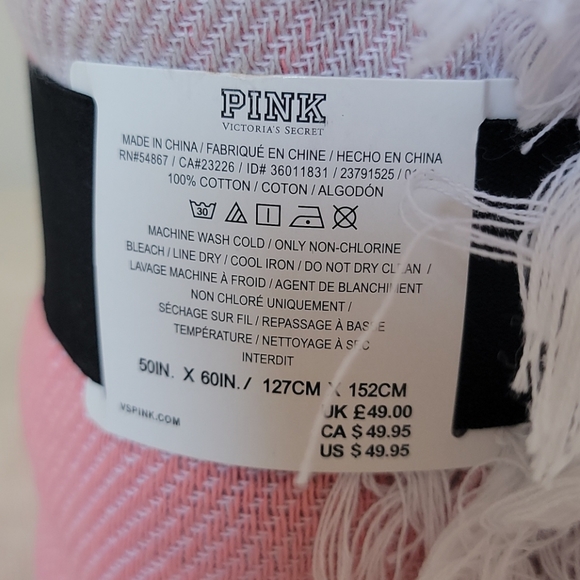 PINK Beach Blanket - Picture 4 of 5